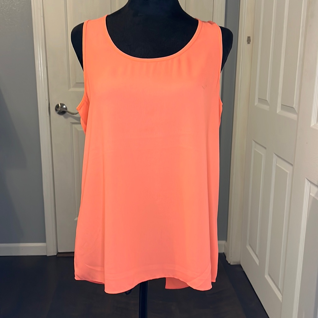 Medium Express Split Back Tank
